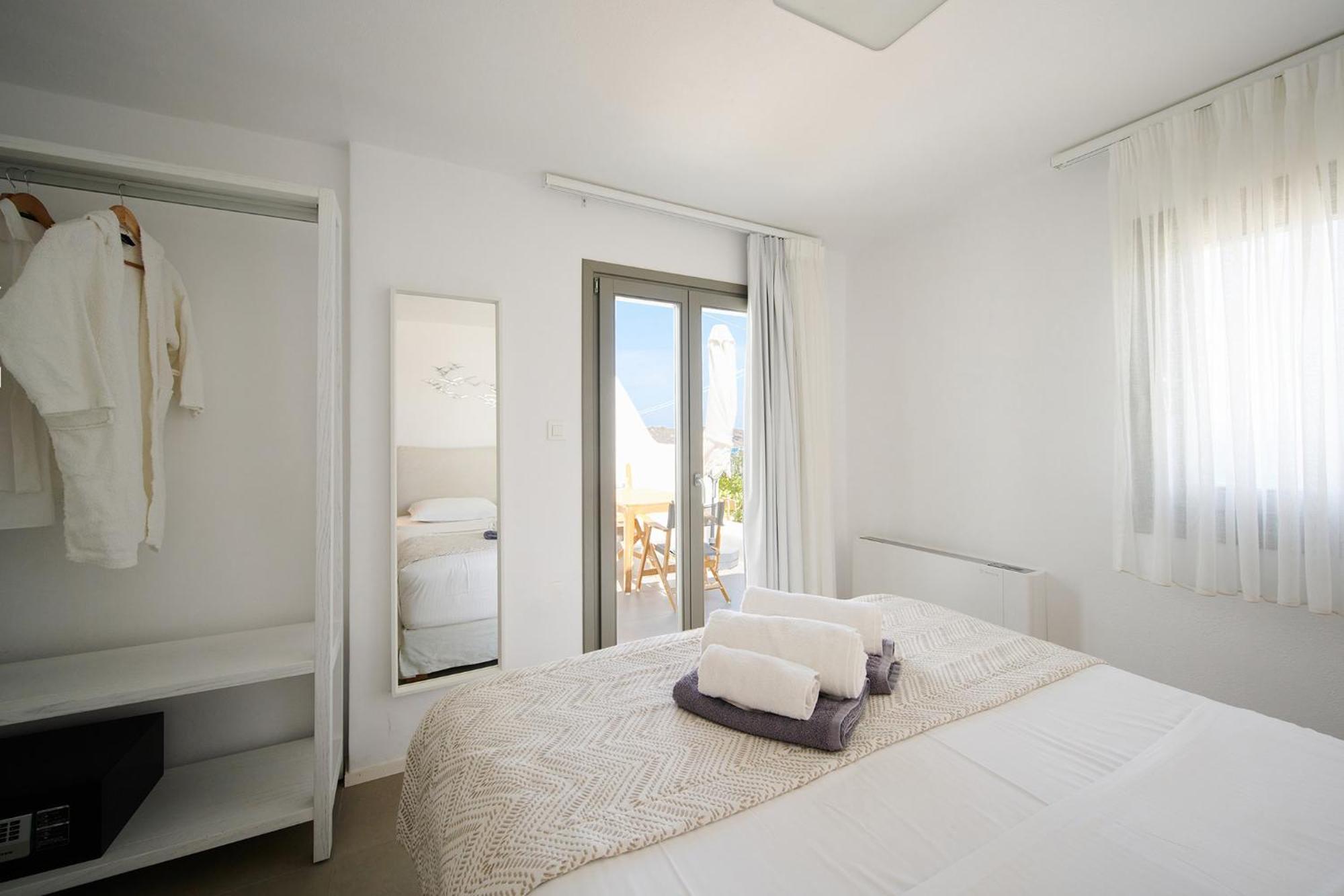Kymo Luxury Suites Paros Kolympithres Eksteriør bilde